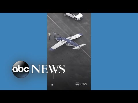 You are currently viewing Planes toppled by Hurricane Ian’s winds in Florida