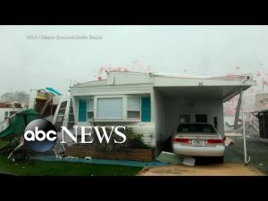 Read more about the article Floridians picking up the pieces after Ian pounds Gulf Coast