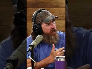 Read more about the article Jase & Phil Robertson Ask: ‘What Is Your Life’s Pursuit?’