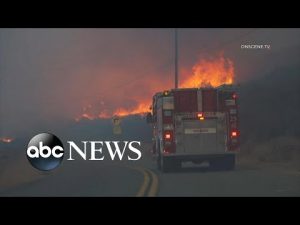 Read more about the article Deadly wildfire forces evacuations as temperatures soar in California l GMA