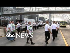 Read more about the article Off-duty pilots picket as Americans begin Labor Day travel l GMA