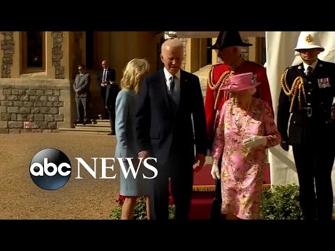 You are currently viewing A royal handshake: Queen Elizabeth II meets American presidents