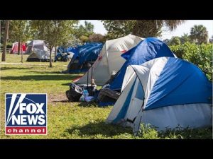 Read more about the article Liberal mayor laughs off concerns about growing homeless crisis
