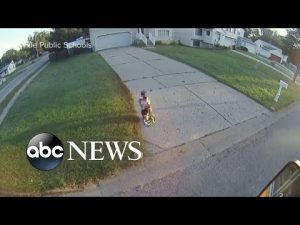 Read more about the article Bus drivers rescue toddler