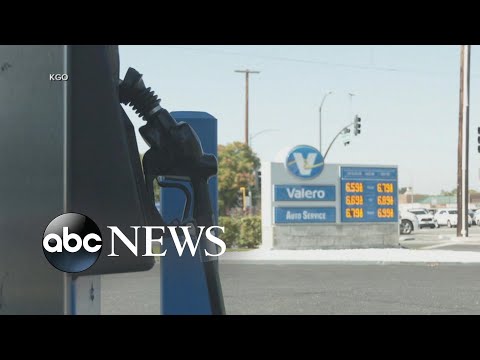 You are currently viewing Biden announces steps to try to ease oil prices