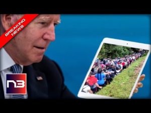 Read more about the article BREAKING: VIDEO SHOWS BIDEN’S BORDER ABOUT TO BE INVADED BY ANOTHER MASSIVE INBOUND CARAVAN