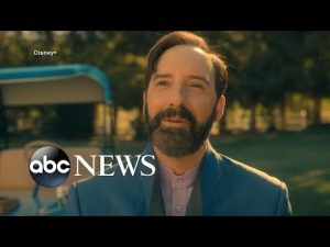 Read more about the article Actor Tony Hale’s dual roles in ‘The Mysterious Benedict Society’ | ABCNL
