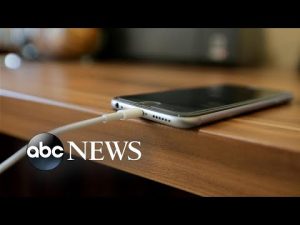 Read more about the article Apple reworks primary cable port on iPhones