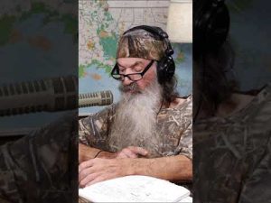 Read more about the article Phil Robertson Is in Awe of Our Great High Priest