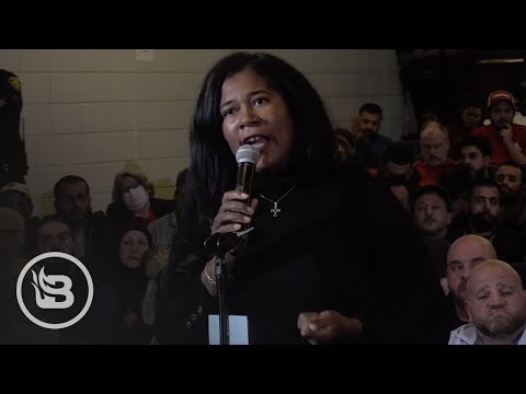 You are currently viewing Mom Drops Hammer: “Parents Don’t Send Their Kids to School To Explore Their Sexuality”