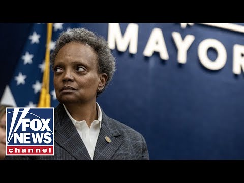 You are currently viewing Lori Lightfoot asks for a raise as city crime wave rages on