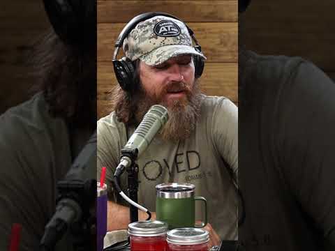 You are currently viewing Missy Feared Jase Robertson’s Grandparents Would Divorce Over a Game of Dominos