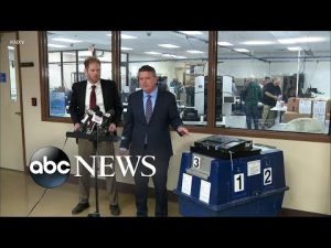 Read more about the article Maricopa County reports issues with vote tabulator machines