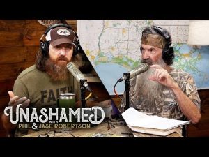Read more about the article Phil Cracks Up While Making Fun of Jase’s Word of the Day | Ep 579