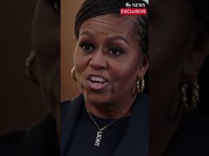 Read more about the article Robin Roberts sits down one-on-one with Michelle Obama