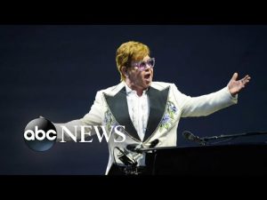 Read more about the article Elton John bids adieu