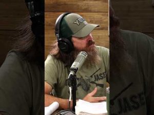 Read more about the article Jase & Phil Robertson Don’t Like the Word ‘Eschatology’
