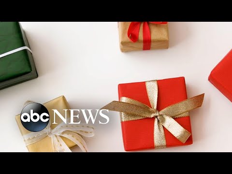 You are currently viewing How do holiday celebrations affect the environment? l ABC News