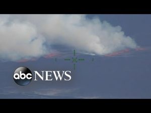 Read more about the article Hawaii’s Mauna Loa awakens