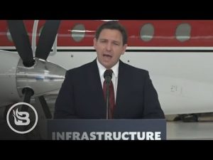 Read more about the article DeSantis Drops NUKE on Apple After They Threaten To Remove Twitter from App Store