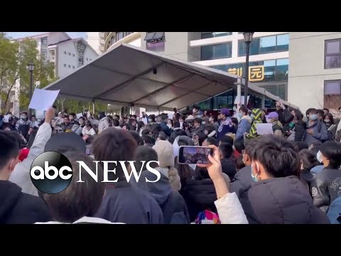 You are currently viewing Chinese police crack down on protests over the zero-COVID policy