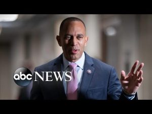 Read more about the article House Democrats elect Hakeem Jeffries to succeed Nancy Pelosi