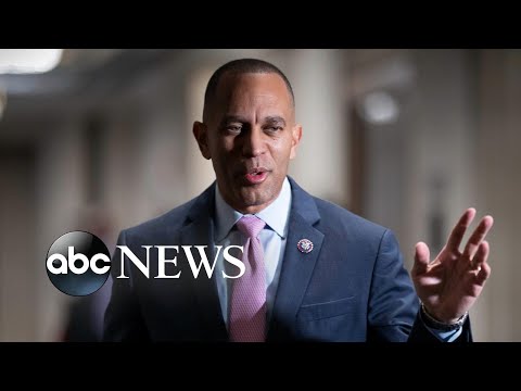 You are currently viewing House Democrats elect Hakeem Jeffries to succeed Nancy Pelosi