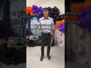 Read more about the article Beto Is So Cringe It Hurts | #shorts