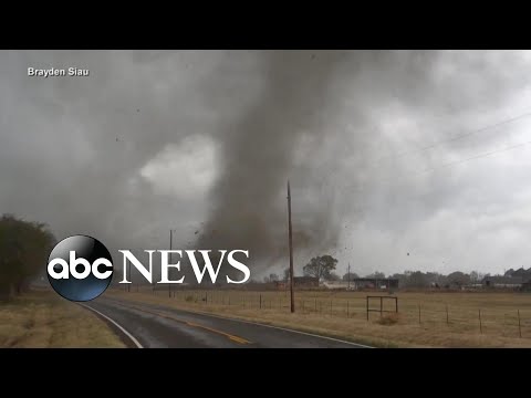 You are currently viewing 18 Destructive tornadoes rip through South Central US | GMA