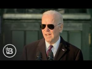 Read more about the article Biden Subtly Defends Drag Shows For Kids…Internet ERUPTS