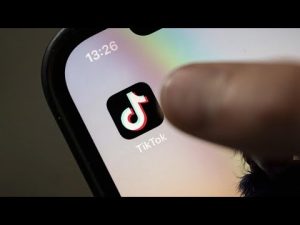 Read more about the article Lawmakers unveil bipartisan bill to ban TikTok over spying concerns