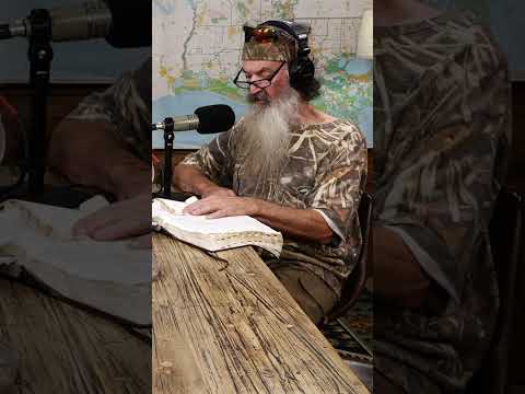You are currently viewing Phil Robertson: Perfect Love Casts Out Fear