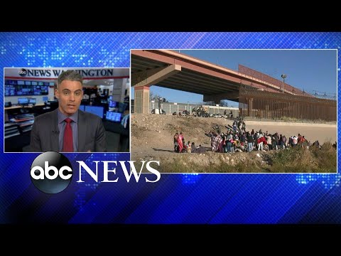 You are currently viewing Supreme Court temporarily extends Trump-era Title 42 immigration policy