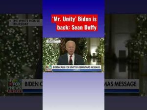 Read more about the article Biden delivers Christmas message of unity following divisive rhetoric #shorts #shortsvideo