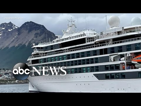 You are currently viewing 1 dead, 4 injured after ‘rogue wave’ strikes cruise ship