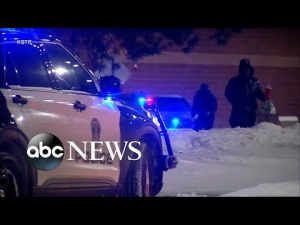 Read more about the article 5 arrested in deadly America mall shooting l ABC News