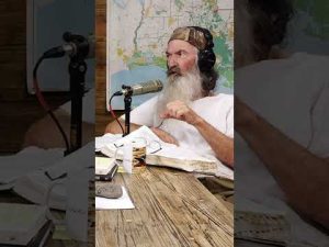 Read more about the article Scuba Story: Phil Robertson’s Incredible Memory Strikes Again #shorts