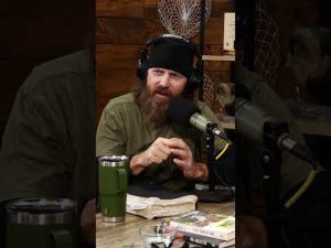 Read more about the article Phil Robertson’s High Tolerance for Pain Is Legendary