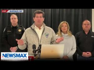 Read more about the article DEVELOPING: New York officials beg Buffalo residents to stay home after storm