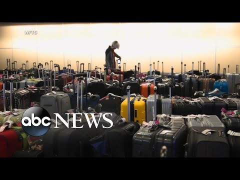 You are currently viewing ABC News Live: Thousands of flights canceled over holiday weekend | ABCNL