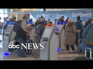 Read more about the article Southwest CEO says travel nightmare is ‘largest scale event he’s ever seen’ | ABCNL