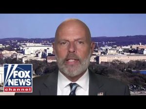 Read more about the article Former border chief rips Biden for open border: ‘Flouting federal law’