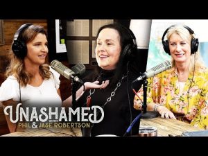 Read more about the article Our Favorite Miss Kay, Missy & Lisa Robertson Moments! | Ep 605