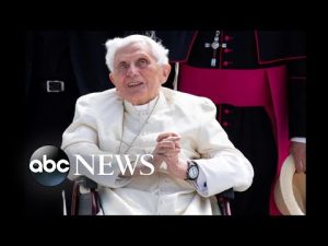 Read more about the article Benedict XVI is ‘very sick’: Pope Francis l ABCNL