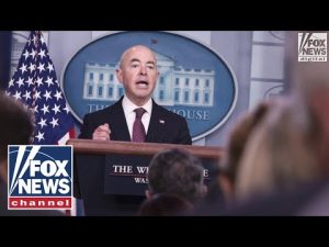 Read more about the article Should Secretary Mayorkas be fired? Hear what this border town says | Americans Weigh In