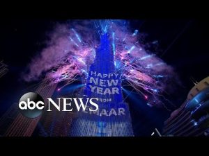 Read more about the article Fireworks in Dubai usher in 2023