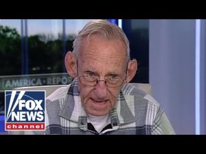 Read more about the article Elderly Walmart worker retires after $108K in donations: ‘I’m like a bird out of a cage now’