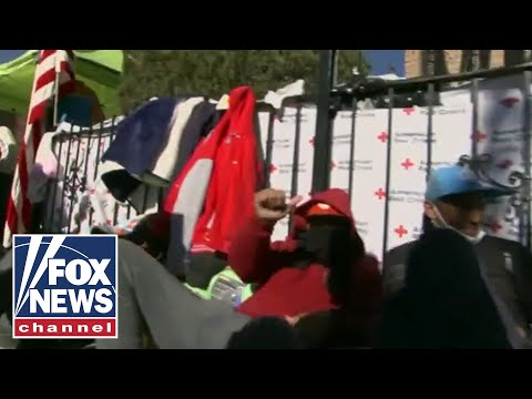 You are currently viewing Sara Carter speaks to El Paso residents upset with border situation, Biden visit