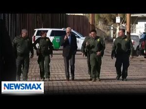 Read more about the article They cleaned up El Paso to make Biden look good | Wake Up America