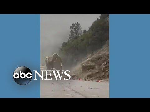 You are currently viewing Giant boulders rain down on highway as monster storm hits California